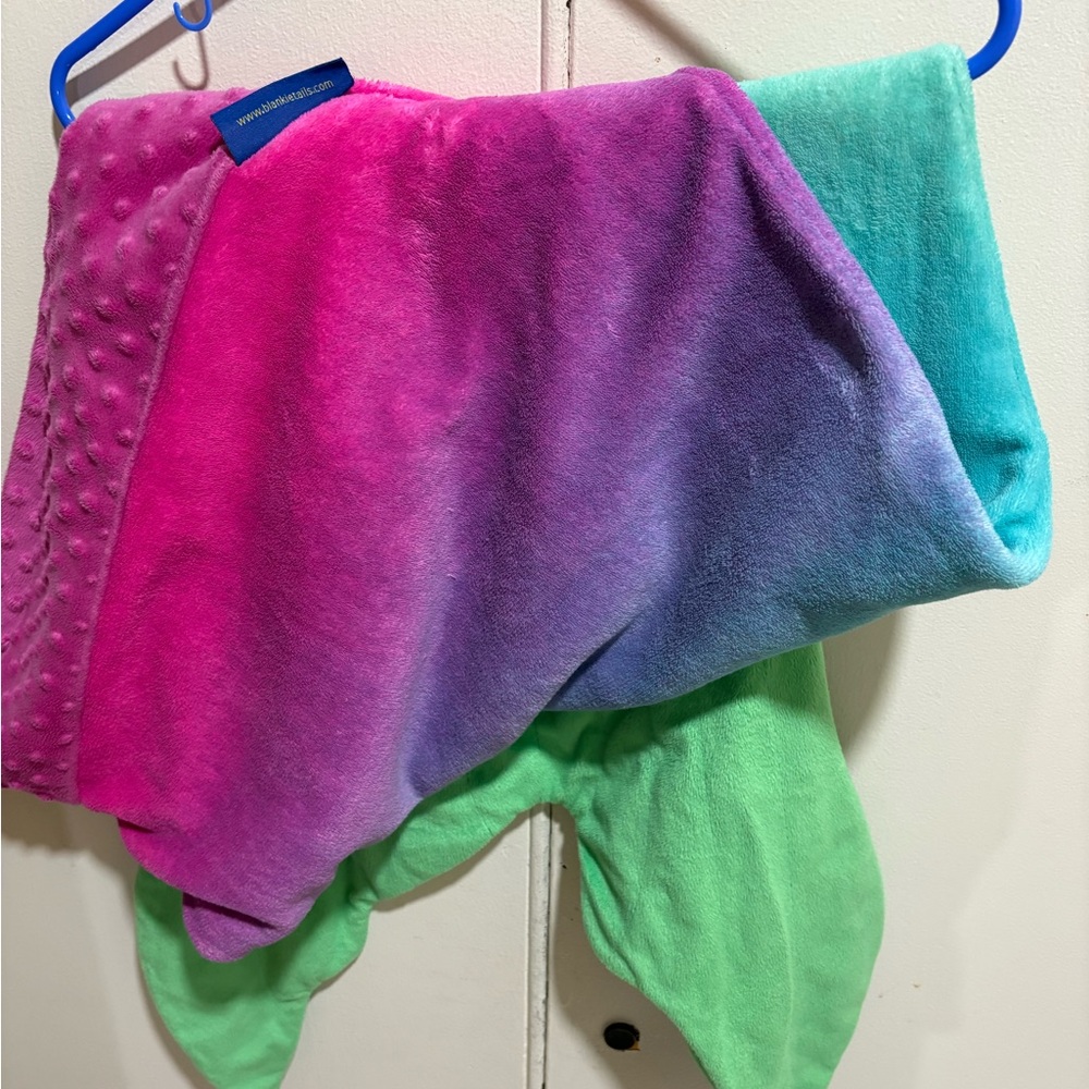 Blankietails mermaid blanket
